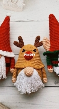 Thread Yarns - Uyen Nguyen - Christmas Gnomes Collection - Free