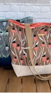 Sewing Librarian and CaSo Creative Designs - Dorothy Ramos - Fancy Fat Quarter Tote