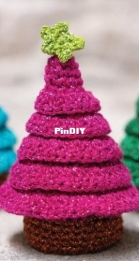 Durable - Essiebirdies -Esther Vogelaar - Mini Christmas trees - Mini Kerstboompjes - English - Dutch - Free
