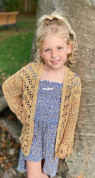 Circulo Yarns - Hands of Zeal Crochet - Julie Likley - The Isla Cardigan - Free