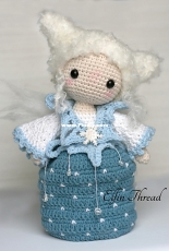 Elfin Thread - Lorena da Silva - The Winter Waldorf-Inspired Fairy