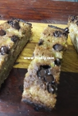 Wholemeal pudding with zucchini and chocolate