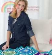 Red Heart-LW2507-Posey Throw