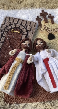 Claudia Gomes Croche - Claudia Gomes - Ebook Jesus knocks on the door - Ebook Jesus bate a Porta - Portuguese