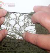 Wide Daisy Eyelet Spot Motif by Kim Salazar-Free