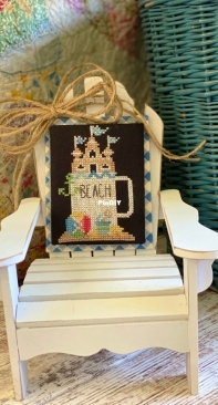 Stitching With the Housewives - Whats In My Cup - Summer Series - Beach