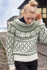 Dale Gull 394-14 Anitra kort genser oliven by Anne-Kirsti Espenes – Norwegian – free