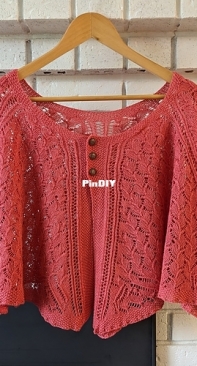 Joyful Capelet by Grid Mammal Crafts
