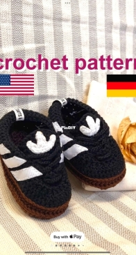 CRAFTS AND UNIQUES - Adidas Child Shoes
