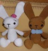 Sitting Bunny rabbit - Kristi Tullus