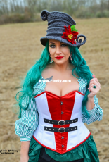 Crochetverse - Stephanie Pokorny - Tilted Top Hat