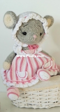 Polushka Bunny - Maria Ermolova - Outfit Easter Mouse - English, French, German, Spanish