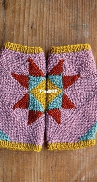 Wood Block Mitts by Ysolda Teague