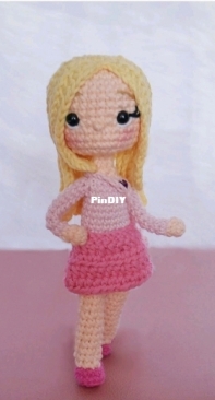 Que Se Teje Amigurumis - Melisa Valdes - Mean Girls - Karen Smith - Spanish