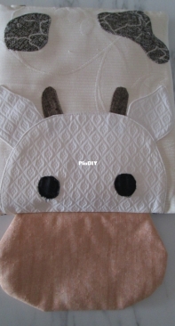 Pillowcase / cushin cover - cow