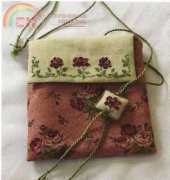 Jackie du Plessis - Rambling Rose Purse