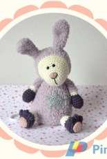 Woolytoons - Tessa van Riet-Ernst -Twinkel bunny music box - Dutch
