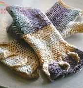 Rose Powell - Blade Fingerless mitts