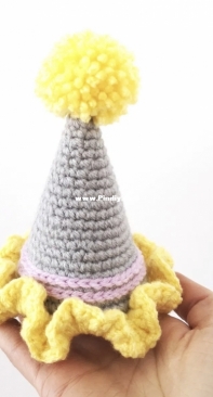 Stitch by Fay - Fay Lyth - Basic Party Hat Crochet Pattern - Free