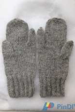 Akuccino Design-Equestrian mittens by Sonja Lehto-English,Finnish - Free