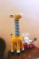 giraffe toy