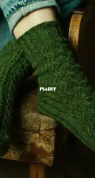 Vinr Socks by Andrea Mowry - Drea Renee Knits
