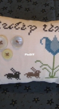 Primitive Bettys - Tulip Time