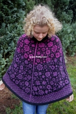 Latvian Blooms Poncho by Dela Hausmann - English, German - Free