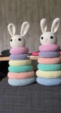 Stacking toy rabbit
