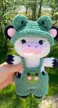 Loo_Knit _Risha - Cow pattern with frog costume - Spanish