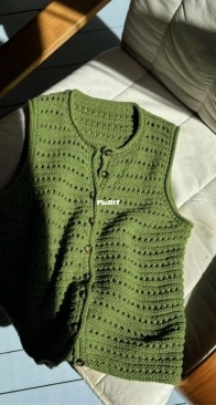 Vest No. 10 - Louise Rasmussen - My Favourite Things Knitwear - English