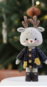 Hainchan Design - Hainchan - Hanh Tran - Ellie the Little Reindeer
