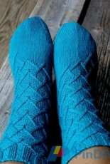 jeanniefanihi-Scales Socks by Jeannie Cartmel-Free