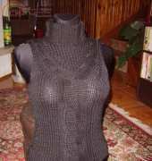 Sleeveless SWEATER