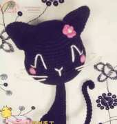 Jeannie Zhong- Black Cat - Spanish