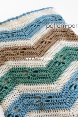 Pattern Paradise - Maria Bittner - Dragonfly Chevron Baby Blanket - Free