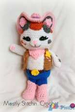 Mostly Stitchin Crochet - Meredith May - Sheriff Callie