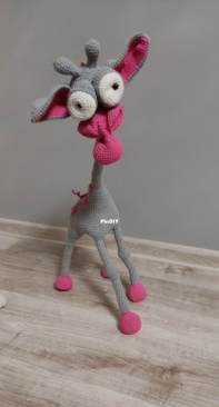 Little Owls Hut - George the Giraffe