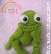Denizmum- Ulku Akçam - Frog Pattern