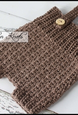 Newborn Knots - Amanda Chapman -107 Rugged Rompers