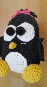 Amigurumi penguin