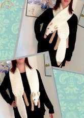 white fox scarf
