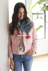 Lion Brand Yarn - L80188 - Tassel Shawl - Free