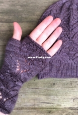 Mehendi Hat + Mittens by Svetlana Volkova - English, Russian