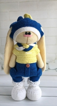 Knittoypatterns - Natalya Solovjeva - Natalia Solovieva - Blue Yellow and White Outfit - Russian