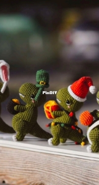Mrs Crowlet - Tanya Pogosova - Dino Army