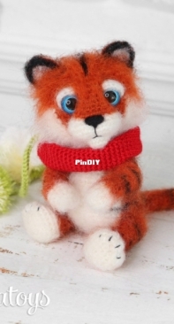 Sanka Toys - Oksana Berejshik - Fluffy Striped Tiger - Russian