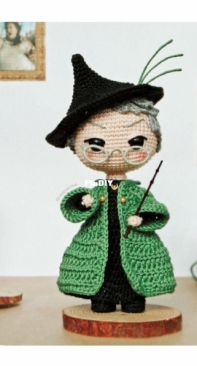 Crochetina - Paulina Cáceres - Minerva MGonagall - Spanish