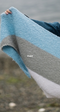 Colorblock A Plenty Shawl by The Lamb & Kid Designs-Free
