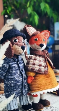Toys By Helga - herla Fox en DoGtor Takson